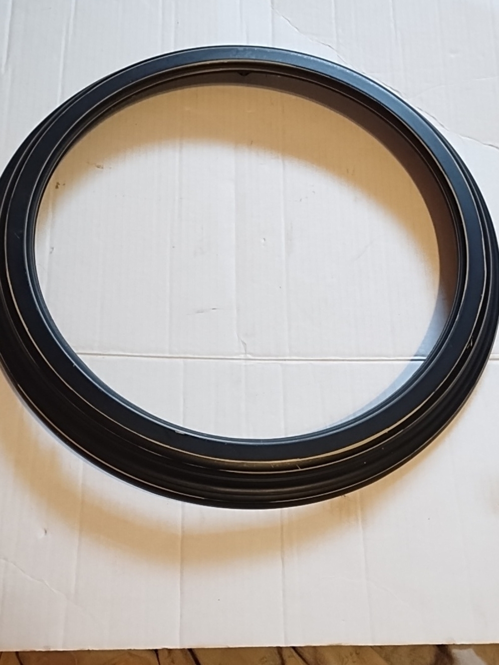 Classic Black Round Wall Frame - Wall Decor